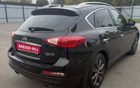 Infiniti QX50 I рестайлинг, 2015 год, 1 350 000 рублей, 10 фотография