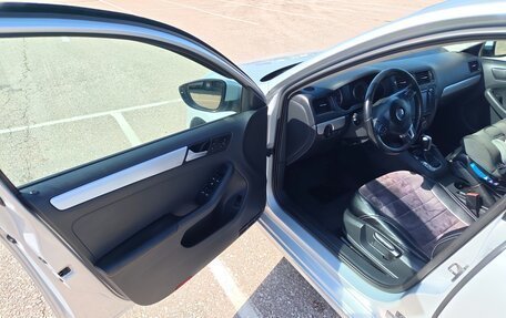 Volkswagen Jetta VI, 2012 год, 1 050 000 рублей, 10 фотография