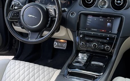 Jaguar XJ IV (X351), 2016 год, 3 250 000 рублей, 25 фотография
