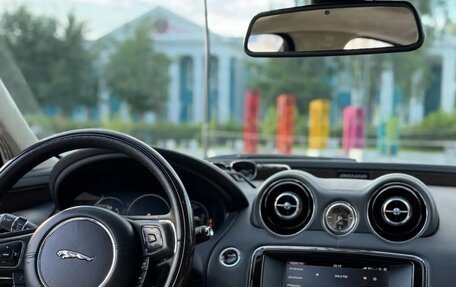 Jaguar XJ IV (X351), 2016 год, 3 250 000 рублей, 35 фотография