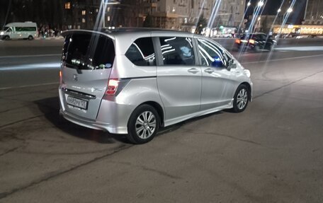 Honda Freed I, 2013 год, 1 100 000 рублей, 6 фотография
