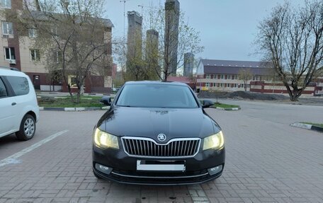 Skoda Superb III рестайлинг, 2014 год, 1 050 000 рублей, 1 фотография