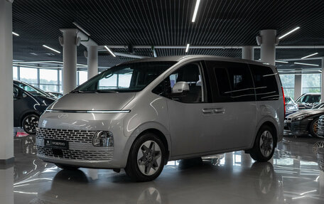 Hyundai Staria, 2024 год, 5 300 000 рублей, 1 фотография
