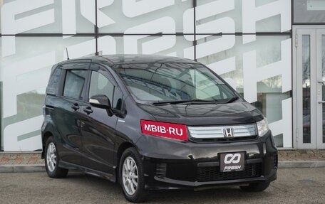 Honda Freed I, 2013 год, 1 177 000 рублей, 1 фотография