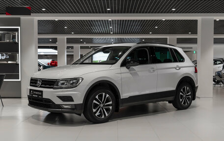 Volkswagen Tiguan II, 2019 год, 2 470 000 рублей, 1 фотография