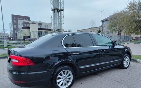Skoda Superb III рестайлинг, 2014 год, 1 050 000 рублей, 4 фотография