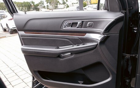 Ford Explorer VI, 2019 год, 2 325 000 рублей, 12 фотография