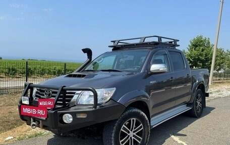 Toyota Hilux VII, 2014 год, 3 200 000 рублей, 2 фотография