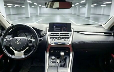 Lexus NX, 2021 год, 3 199 900 рублей, 10 фотография