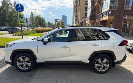 Toyota RAV4, 2020 год, 2 645 000 рублей, 11 фотография