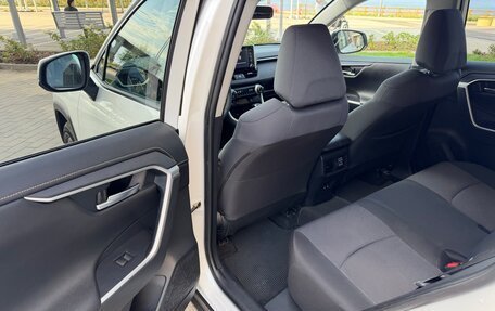 Toyota RAV4, 2020 год, 2 645 000 рублей, 15 фотография