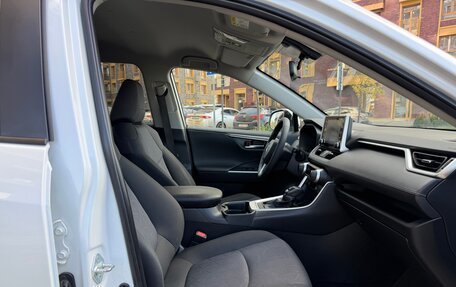 Toyota RAV4, 2020 год, 2 645 000 рублей, 23 фотография