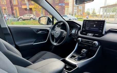 Toyota RAV4, 2020 год, 2 645 000 рублей, 19 фотография