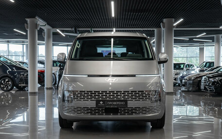 Hyundai Staria, 2024 год, 5 300 000 рублей, 3 фотография
