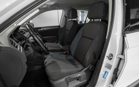 Volkswagen Tiguan II, 2019 год, 2 470 000 рублей, 9 фотография