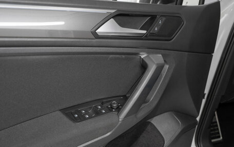 Volkswagen Tiguan II, 2019 год, 2 470 000 рублей, 21 фотография