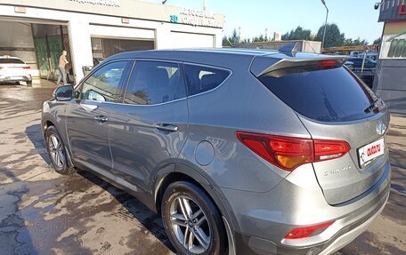 Hyundai Santa Fe III рестайлинг, 2017 год, 2 180 000 рублей, 2 фотография