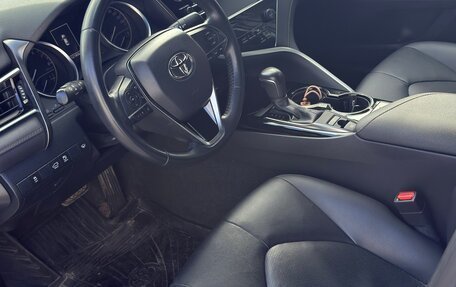 Toyota Camry, 2020 год, 2 650 000 рублей, 7 фотография