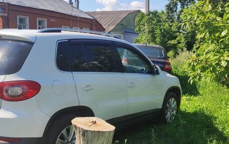Volkswagen Tiguan I, 2010 год, 940 000 рублей, 3 фотография