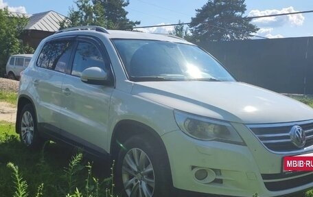 Volkswagen Tiguan I, 2010 год, 940 000 рублей, 2 фотография