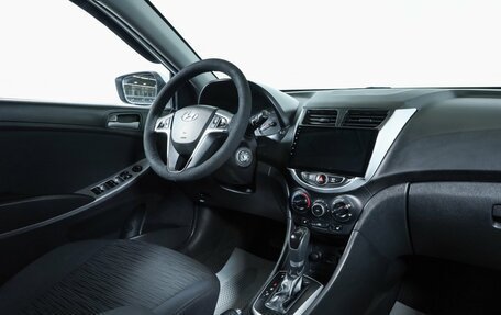 Hyundai Solaris II рестайлинг, 2015 год, 899 000 рублей, 9 фотография
