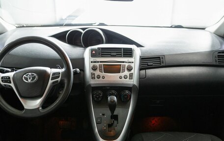 Toyota Verso I, 2011 год, 1 359 000 рублей, 10 фотография