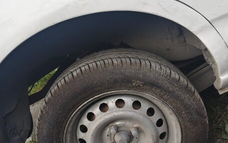 Mazda Familia Y11, 2001 год, 145 000 рублей, 6 фотография