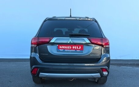 Mitsubishi Outlander III рестайлинг 3, 2015 год, 1 450 000 рублей, 6 фотография