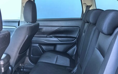 Mitsubishi Outlander III рестайлинг 3, 2015 год, 1 450 000 рублей, 17 фотография