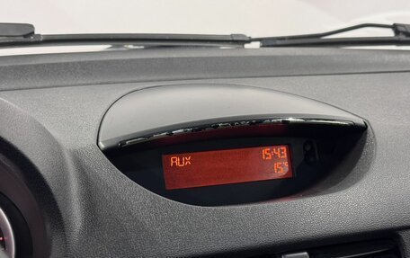 Renault Symbol, 2010 год, 300 000 рублей, 18 фотография