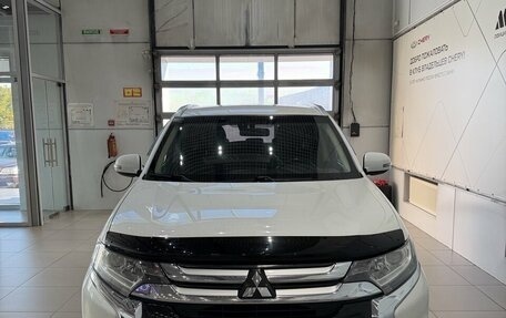 Mitsubishi Outlander III рестайлинг 3, 2017 год, 1 815 000 рублей, 2 фотография