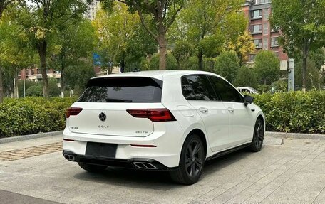 Volkswagen Golf VIII, 2023 год, 2 200 000 рублей, 4 фотография