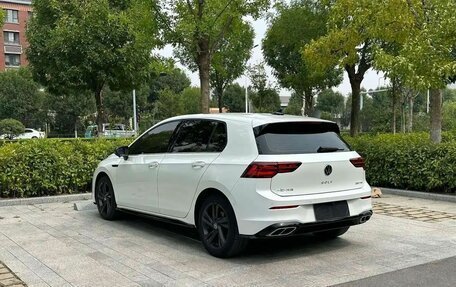 Volkswagen Golf VIII, 2023 год, 2 200 000 рублей, 7 фотография