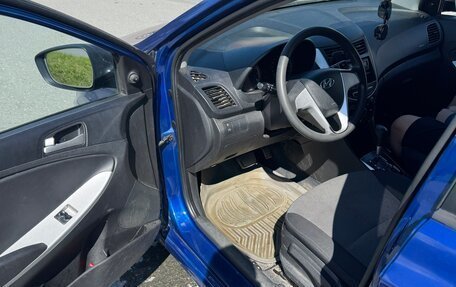 Hyundai Solaris II рестайлинг, 2012 год, 680 000 рублей, 12 фотография