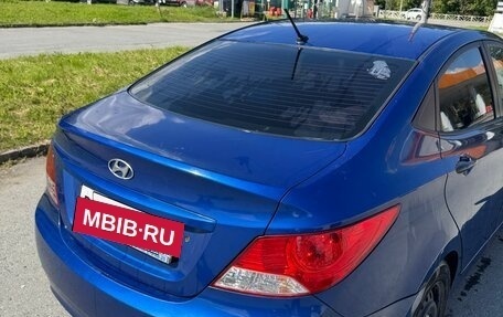 Hyundai Solaris II рестайлинг, 2012 год, 680 000 рублей, 3 фотография