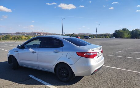 KIA Rio III рестайлинг, 2013 год, 689 000 рублей, 9 фотография