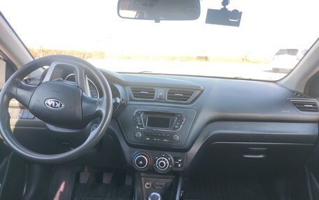KIA Rio III рестайлинг, 2013 год, 689 000 рублей, 14 фотография