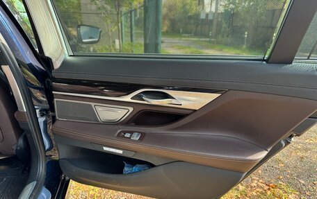 BMW 7 серия, 2017 год, 4 500 000 рублей, 4 фотография