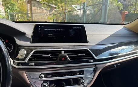 BMW 7 серия, 2017 год, 4 500 000 рублей, 11 фотография