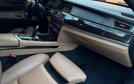 BMW 7 серия, 2009 год, 1 490 000 рублей, 15 фотография