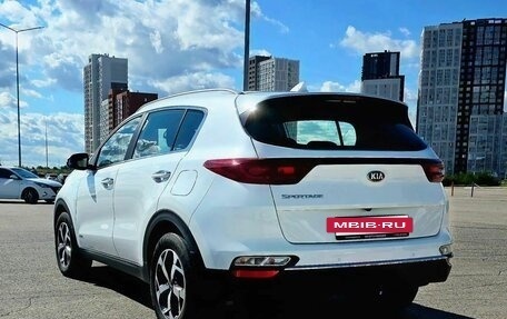KIA Sportage IV рестайлинг, 2021 год, 2 900 000 рублей, 10 фотография