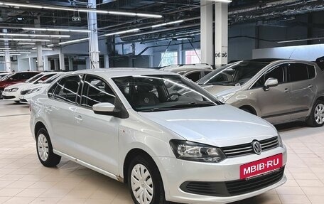 Volkswagen Polo VI (EU Market), 2014 год, 730 000 рублей, 2 фотография
