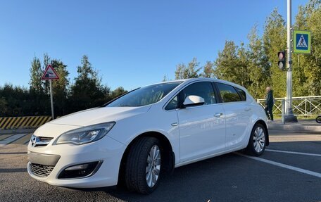 Opel Astra J, 2012 год, 880 000 рублей, 2 фотография