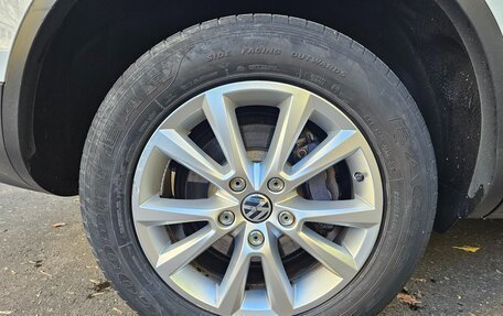 Volkswagen Touareg III, 2013 год, 2 890 000 рублей, 10 фотография