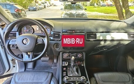 Volkswagen Touareg III, 2013 год, 2 890 000 рублей, 14 фотография