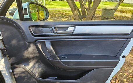 Volkswagen Touareg III, 2013 год, 2 890 000 рублей, 27 фотография