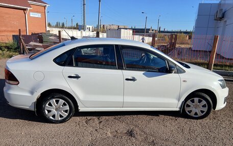 Volkswagen Polo VI (EU Market), 2018 год, 850 000 рублей, 3 фотография