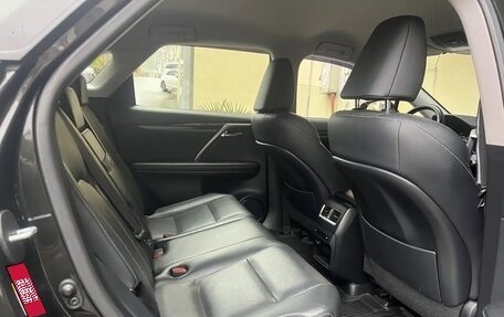 Lexus RX IV рестайлинг, 2019 год, 4 250 000 рублей, 6 фотография