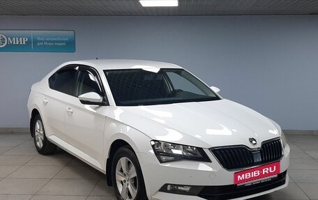 Skoda Superb III рестайлинг, 2019 год, 2 000 000 рублей, 3 фотография