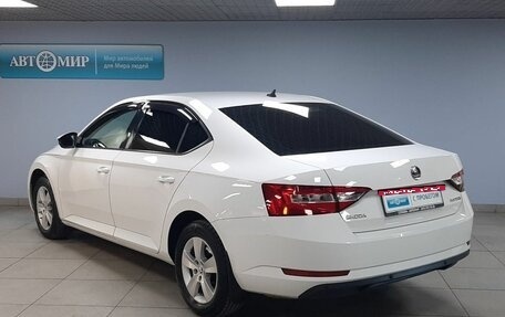 Skoda Superb III рестайлинг, 2019 год, 2 000 000 рублей, 7 фотография